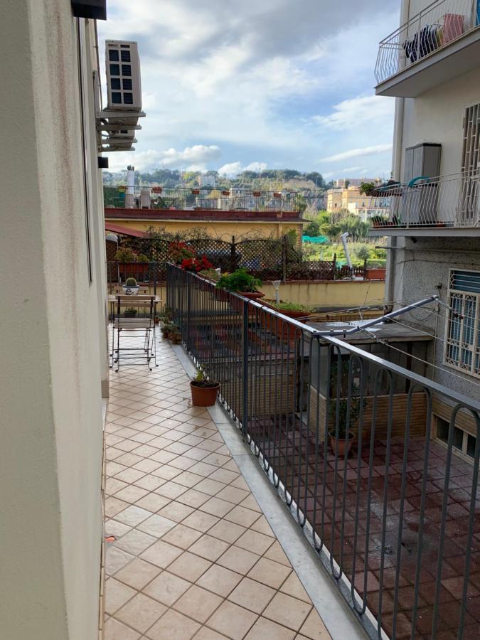 La Porta Di Carmy Lejlighed Napoli Eksteriør billede
